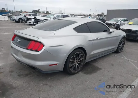 2016 Ford Mustang Ecoboost z USA, uszkodzony, nr VIN 1FA6P8TH9G5252810